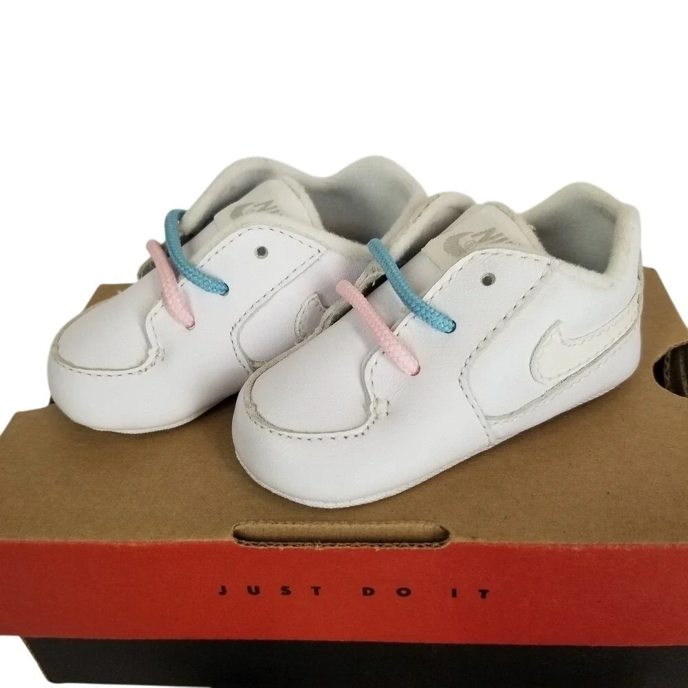 Nike Baby Crib Shoes White Leather Pink Blue Laces Infant Toddler‎ Vintage 90s